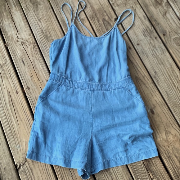 LOFT Pants - Loft Chambray Strappet Rompet Size 8